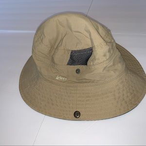 REI Kids Sunday with Chin Strap